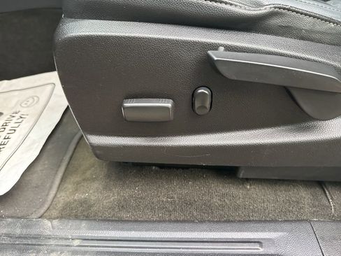 Used 2017 Chevrolet Colorado Z71 image 6