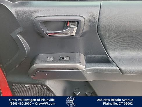 Used 2019 Toyota Tacoma TRD Off-Road image 48