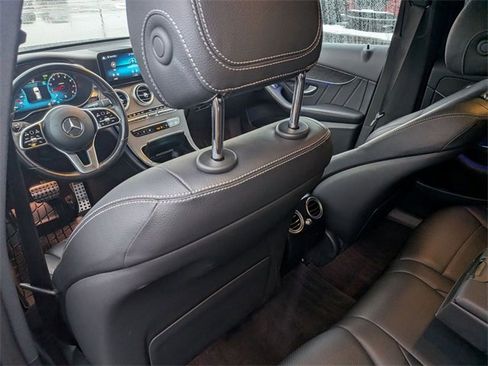 Used 2022 Mercedes-Benz GLC 300 4MATIC image 26