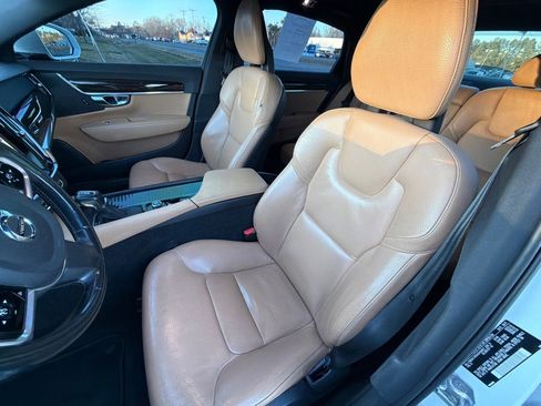 Used 2018 Volvo S90 T5 Momentum w/ Convenience Package image 25