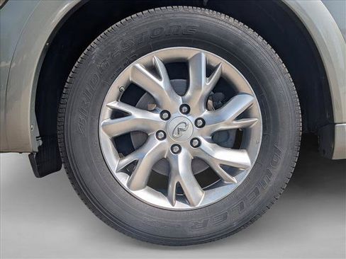 Used 2011 INFINITI QX56 4WD w/ Theater Pkg image 9