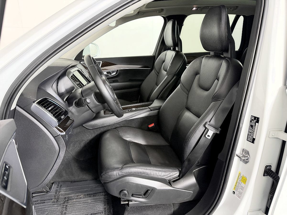 Used 2018 Volvo XC90 T6 Momentum w/ Momentum Plus Package AWD/4WD image 34