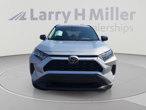 Used 2020 Toyota RAV4 LE w/ All Weather Liner Package AWD/4WD image 8