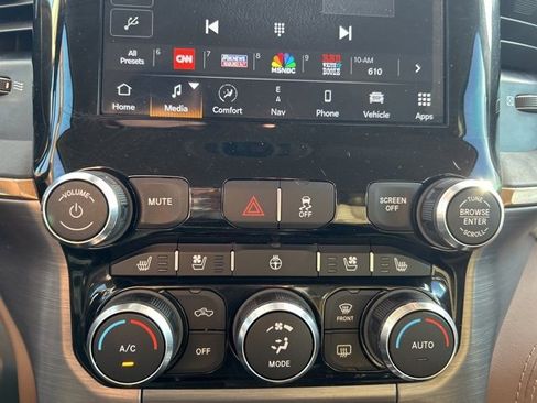 Used 2022 RAM 3500 Limited image 27