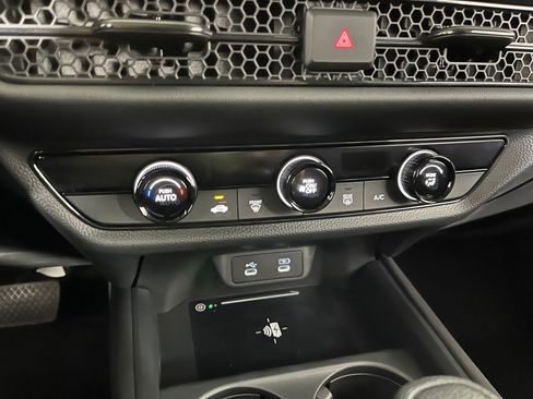 New 2026 Honda HR-V LX image 15