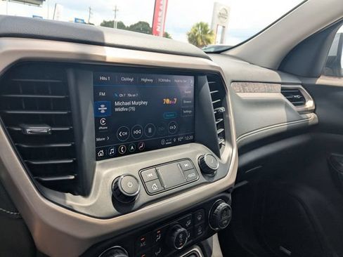 Used 2023 GMC Acadia Denali w/ Denali Technology Package FWD image 23