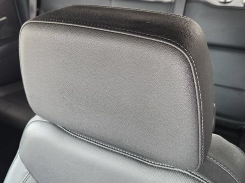 Used 2025 GMC Sierra 1500 SLT RWD image 24