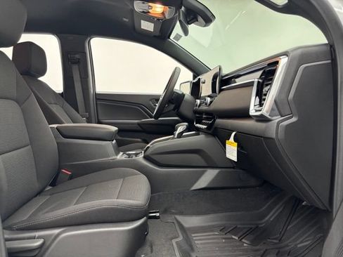 New 2026 GMC Canyon Elevation w/ Convenience Package RWD image 29