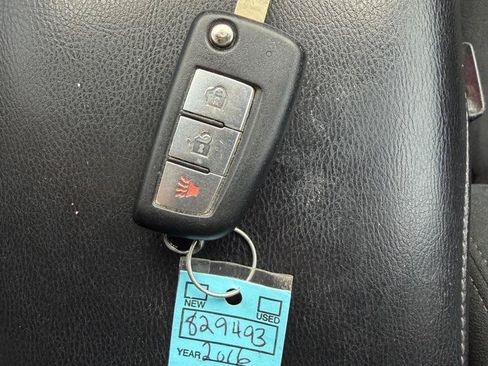 Used 2016 Nissan Rogue S FWD image 28