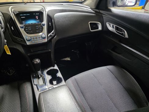 Used 2017 Chevrolet Equinox LS FWD image 17