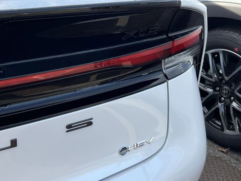 New 2026 Toyota Prius XLE image 21