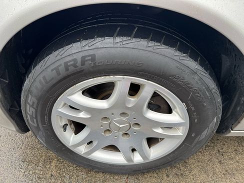 Used 2005 Mercedes-Benz E 320 4MATIC Sedan image 14