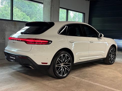 Used 2023 Porsche Macan AWD/4WD image 8