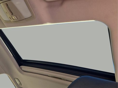 Used 2012 INFINITI G37 x w/ Premium Pkg image 16