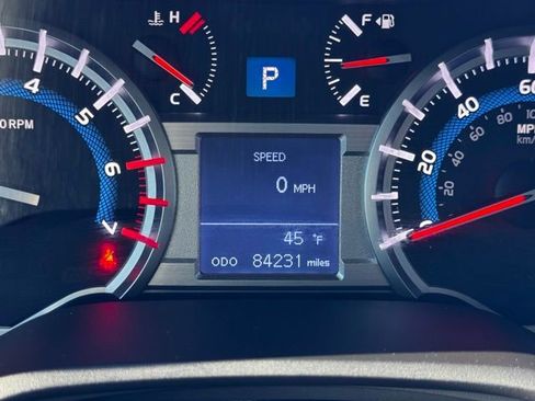 Used 2016 Toyota 4Runner SR5 image 21