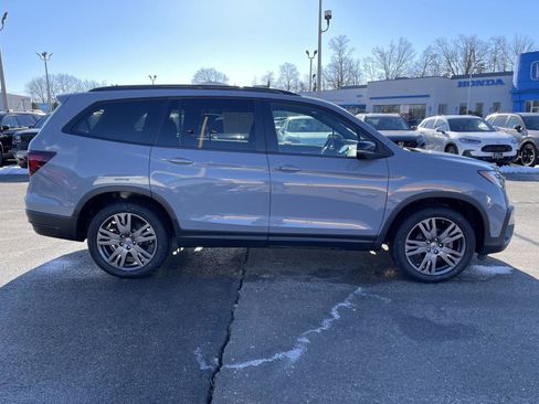 Used 2022 Honda Pilot Sport image 21