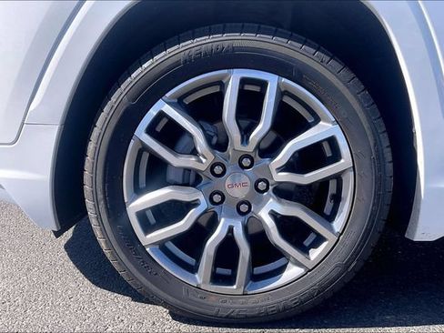 Used 2024 GMC Terrain Denali AWD/4WD image 8
