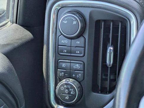 Used 2019 Chevrolet Silverado 1500 LTZ image 13