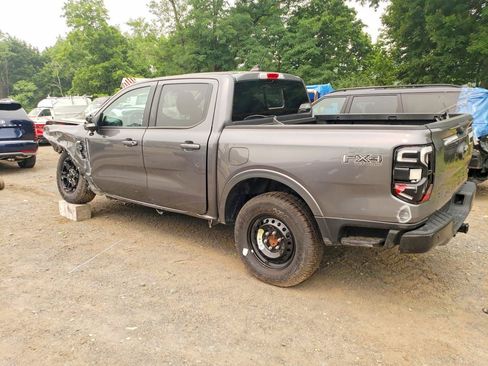 Used 2025 Ford Ranger Lariat w/ FX4 Off-Road Package AWD/4WD image 4