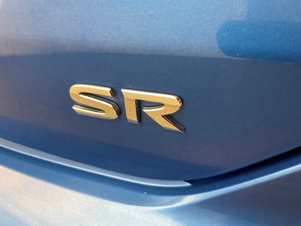 Used 2023 Nissan Kicks SR FWD image 11