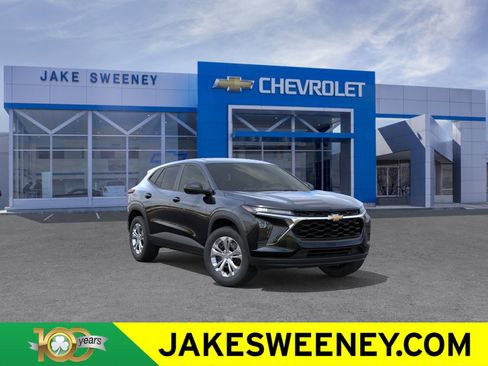 New 2026 Chevrolet Trax LS FWD image 1