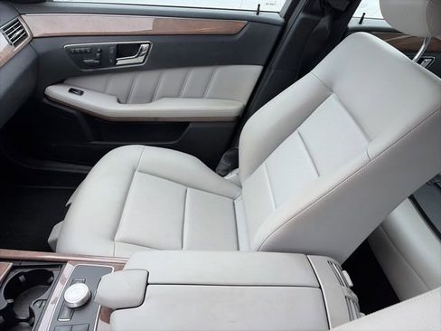 Used 2011 Mercedes-Benz E 350 Sedan image 10