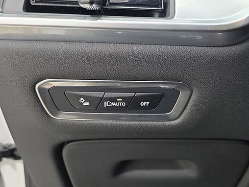 Certified 2025 BMW X7 xDrive40i image 23