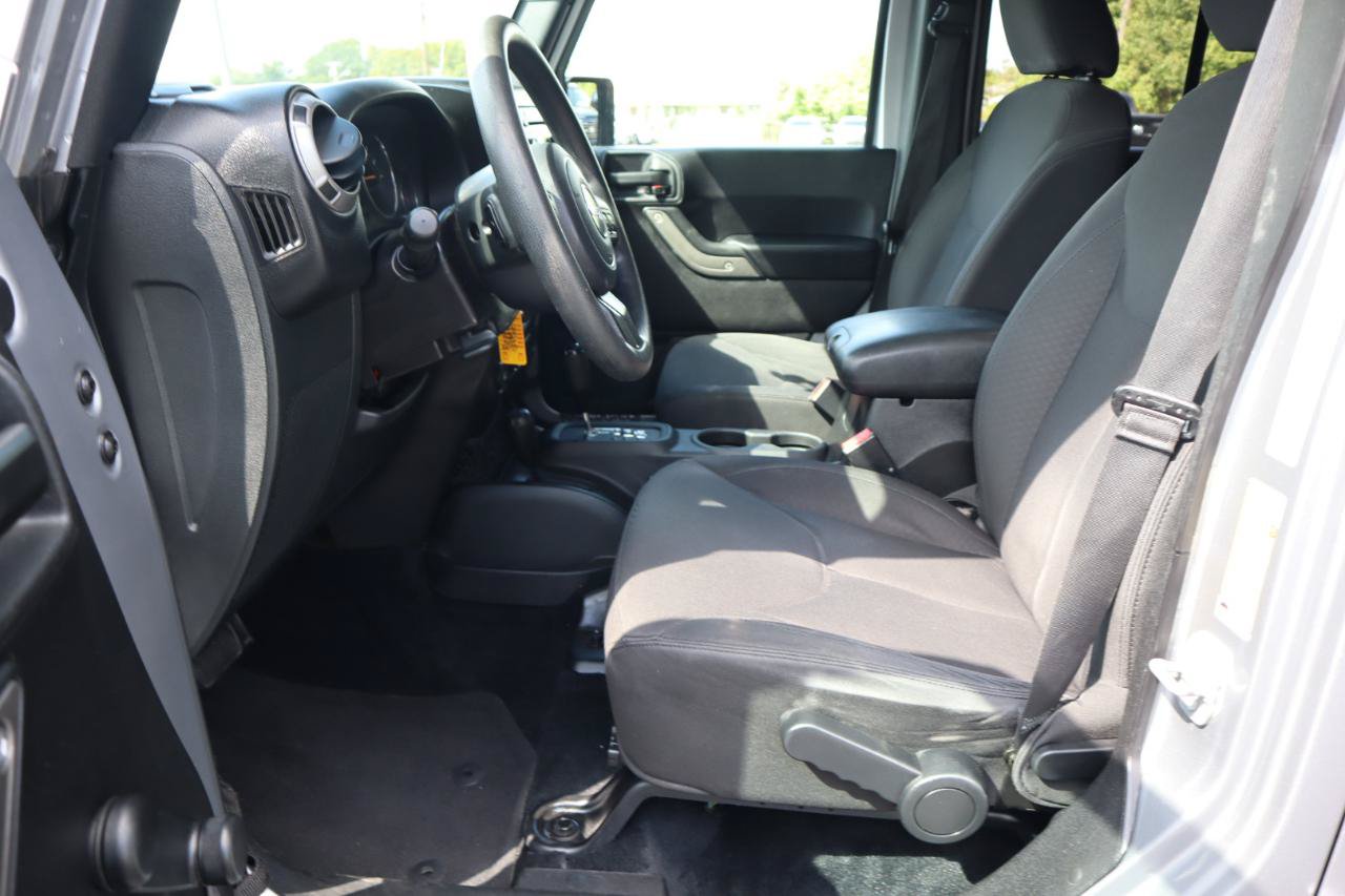 Used 2016 Jeep Wrangler Unlimited Sport AWD/4WD image 12