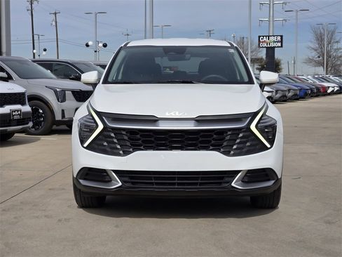 Certified 2024 Kia Sportage LX image 11