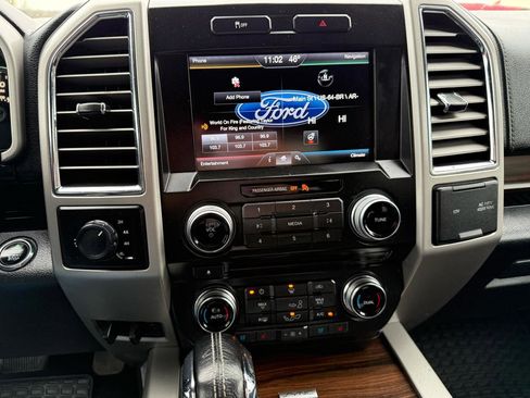 Used 2015 Ford F150 Lariat w/ Equipment Group 502A Luxury image 24