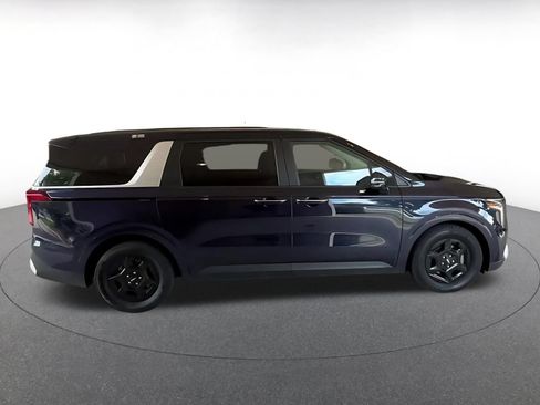 Used 2026 Kia Carnival FWD image 16