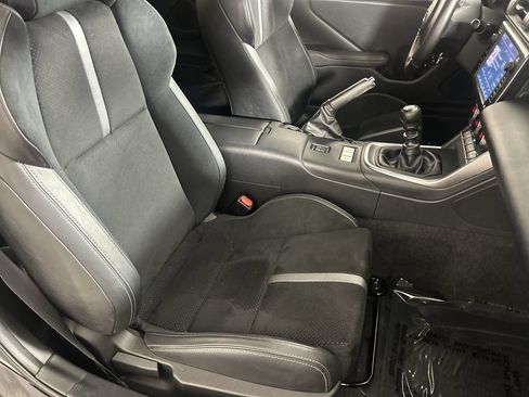 Used 2024 Toyota GR86 Premium RWD image 25