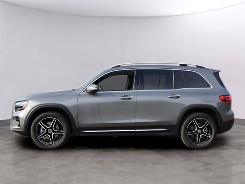 New 2026 Mercedes-Benz GLB 250 4MATIC image 4