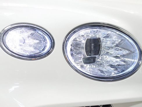 Used 2022 Bentley Bentayga image 9