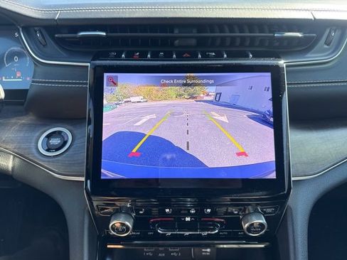 Used 2022 Jeep Grand Cherokee L Overland w/ Luxury Tech Group IV image 32