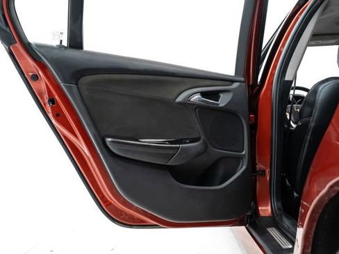 Used 2015 Chevrolet SS image 17