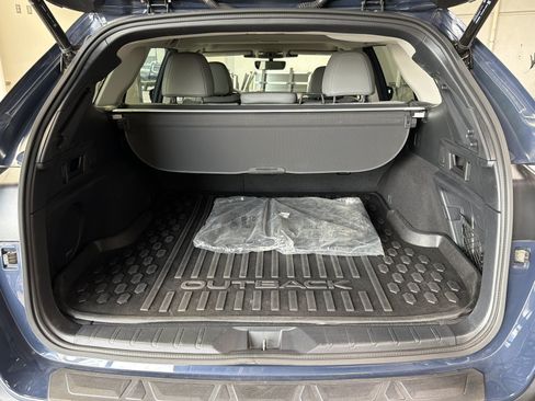 Certified 2023 Subaru Outback Limited AWD/4WD image 18