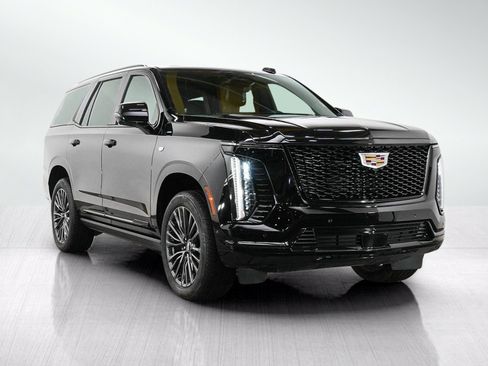Used 2026 Cadillac Escalade Platinum Sport AWD/4WD image 7