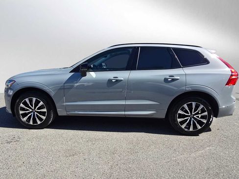 Used 2025 Volvo XC60 B5 Plus AWD/4WD image 7