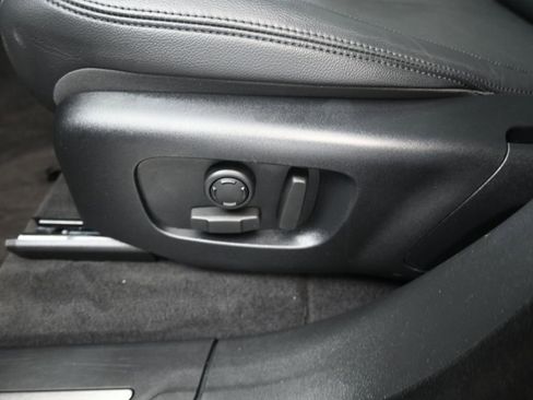 Used 2024 Land Rover Range Rover Velar Dynamic SE image 16