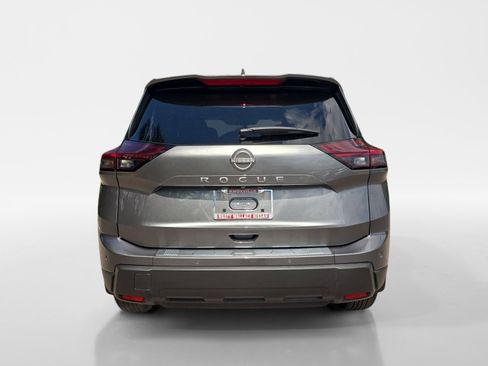 Certified 2025 Nissan Rogue SV FWD image 4