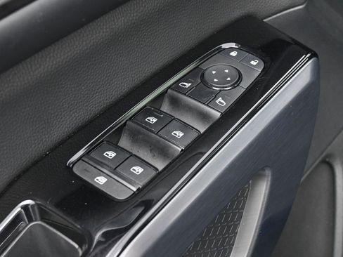 Used 2022 Nissan Pathfinder SL w/ SL Premium Package image 14