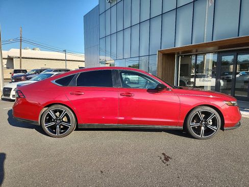 Used 2023 Honda Accord Sport image 7