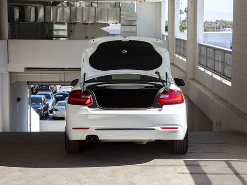 Used 2017 BMW 230i Coupe image 20