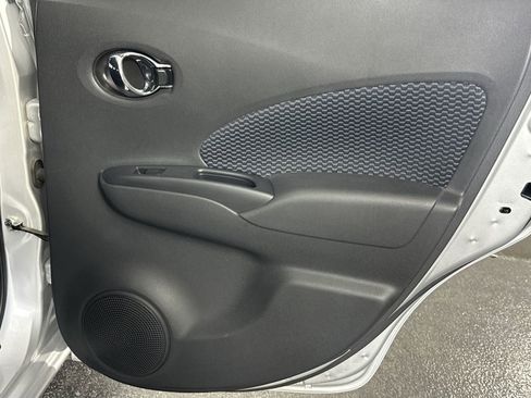 Used 2019 Nissan Versa Note SV image 35