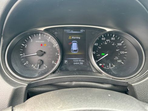 Used 2016 Nissan Rogue S w/ Appearance Package image 22