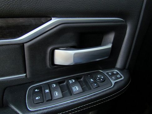 Used 2024 RAM 3500 Big Horn w/ Night Edition image 25