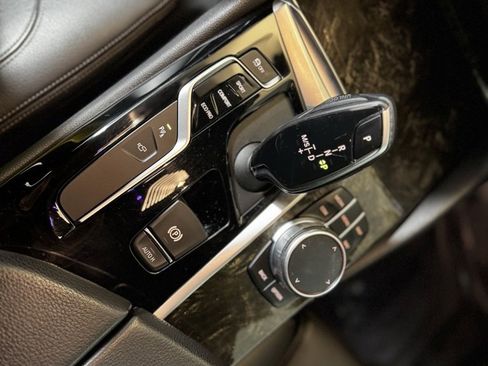 Used 2019 BMW 540i xDrive w/ Executive Package image 17