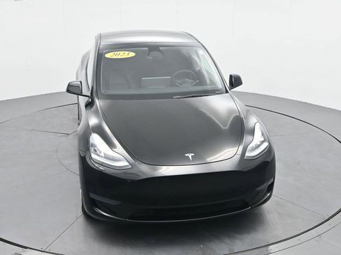 Used 2023 Tesla Model Y Long Range AWD/4WD image 21
