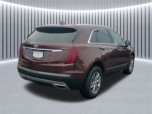 Used 2022 Cadillac XT5 Premium Luxury image 3